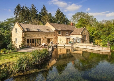 Snugborough Mill Cotswolds Bed And Breakfast 02